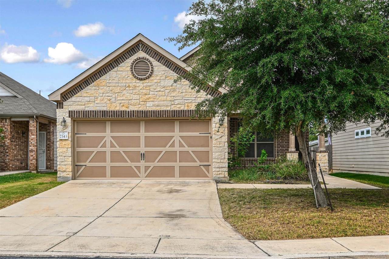 7343 Bluebonnet Bay - Photo 1