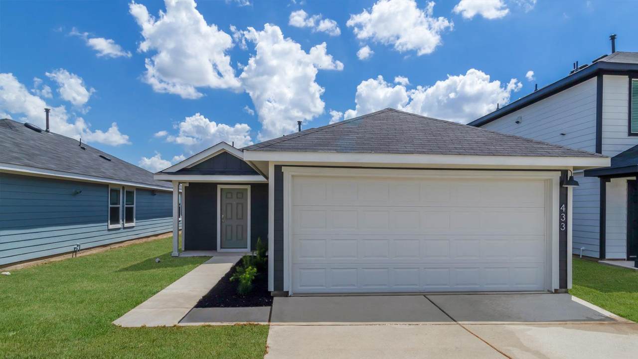 110 Schuenemann Way - Photo 1