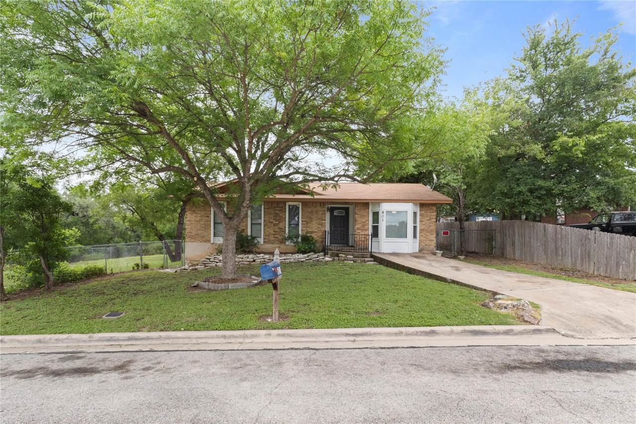 601 Rucker St - Photo 1