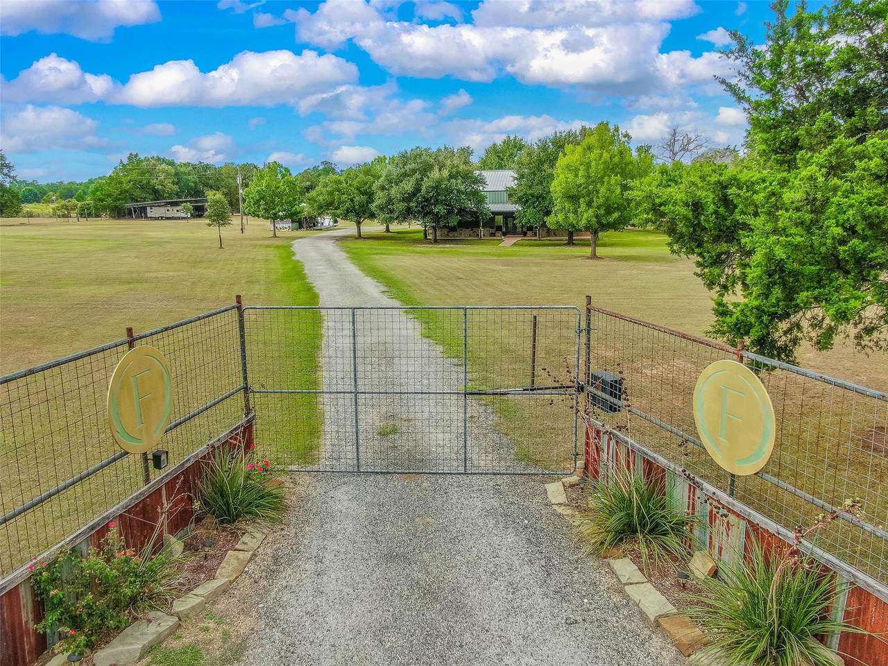 2848 Fm 166 Farm To Market Rd - Photo 1