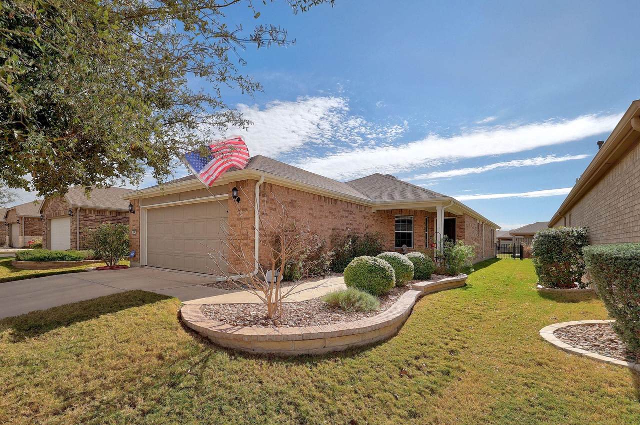 504 Hereford Ln - Photo 1