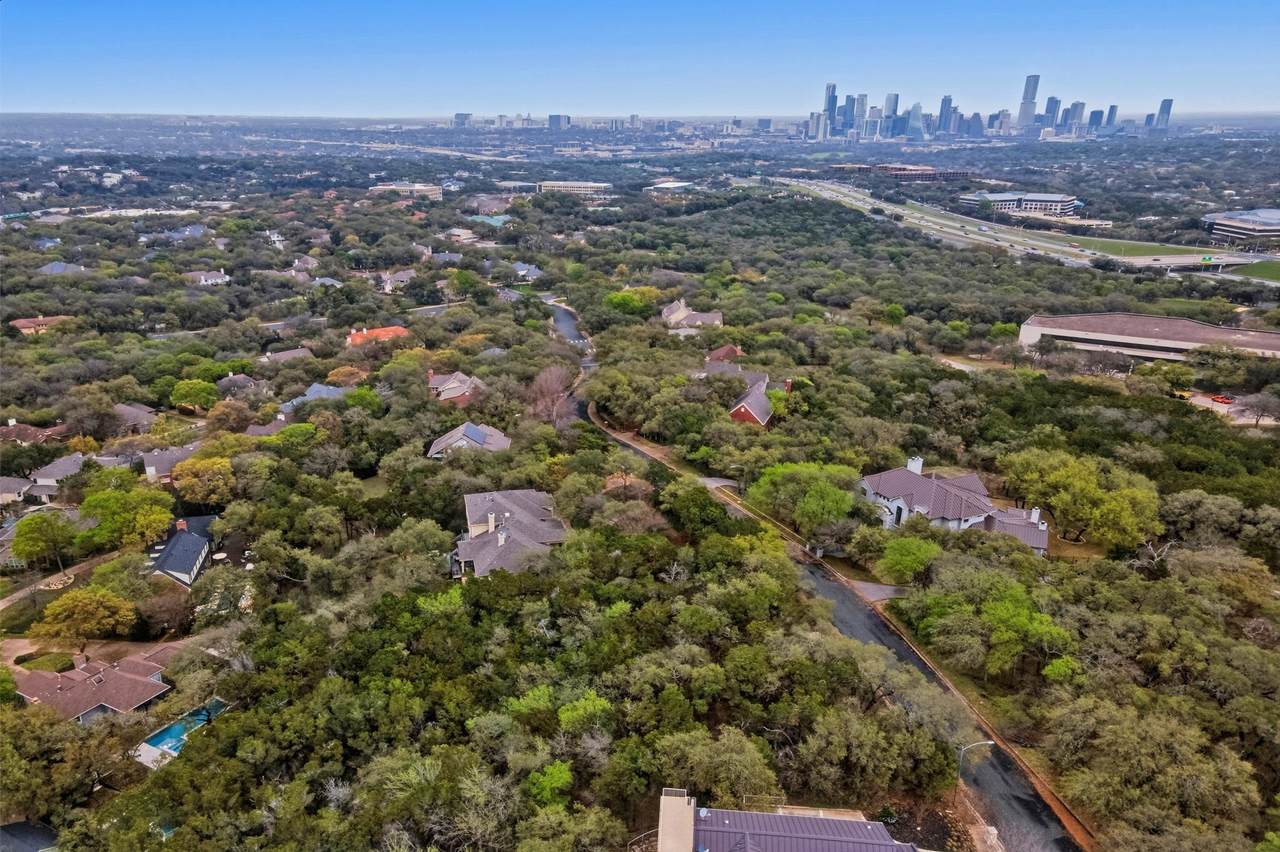 2904 Regents Park - Photo 1