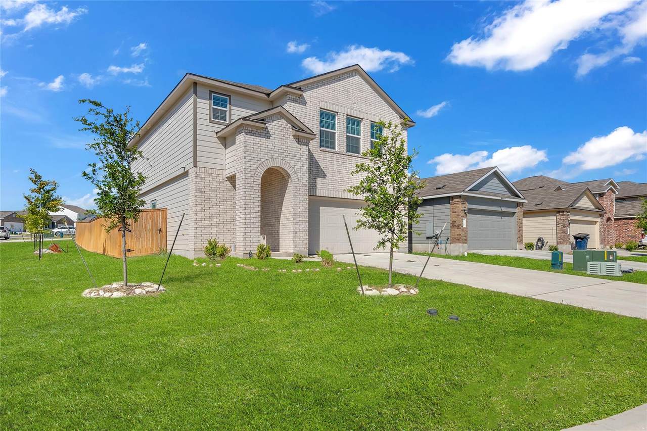 132 Bronco Billy Dr - Photo 1