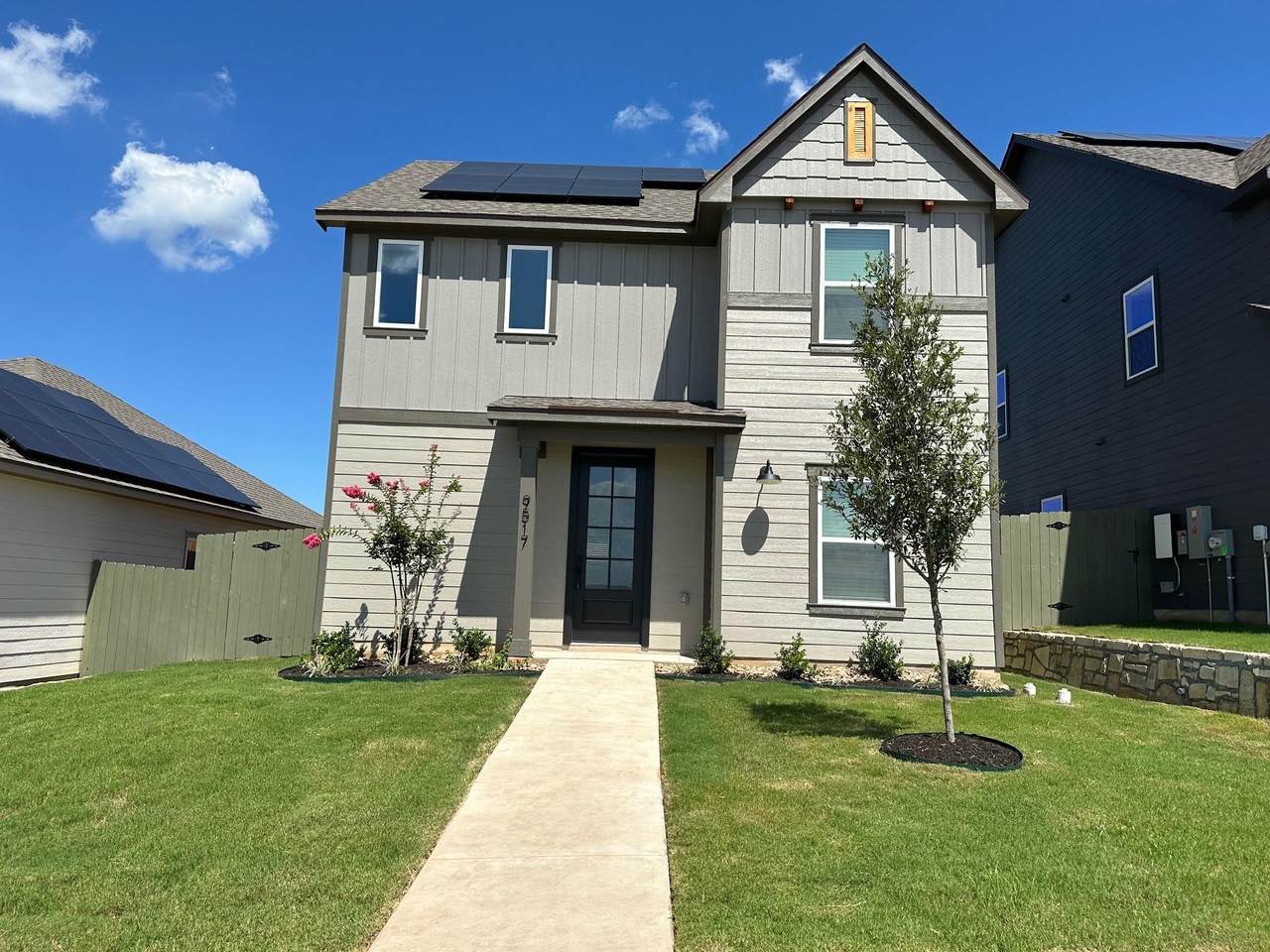 9517 Balmy Ln - Photo 1