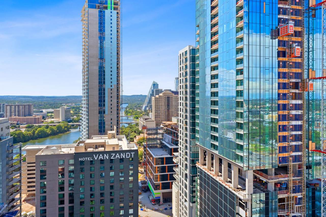 84 East Ave - Photo 1