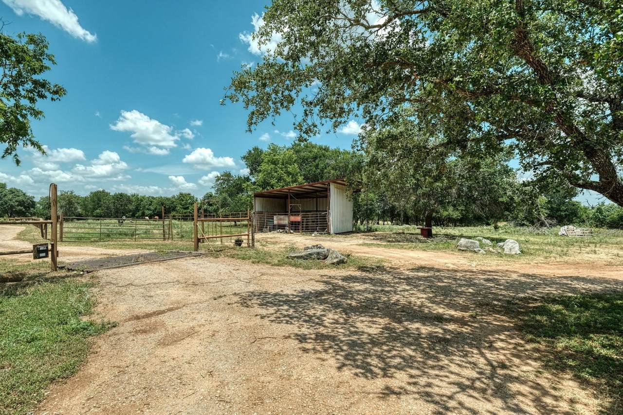https://bt-photos.global.ssl.fastly.net/austin/1280_boomver_1_6384401-2.jpg