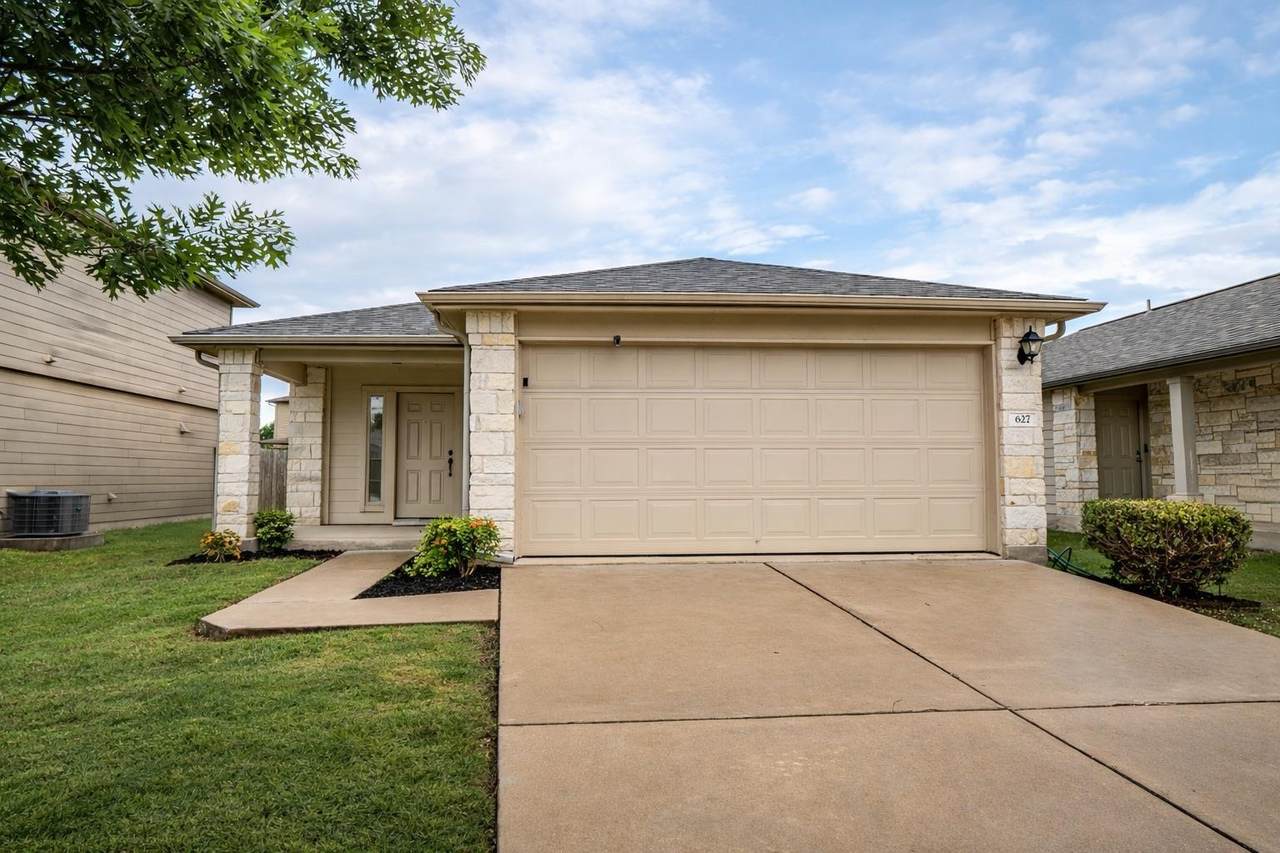 627 Pinnacle Dr - Photo 1