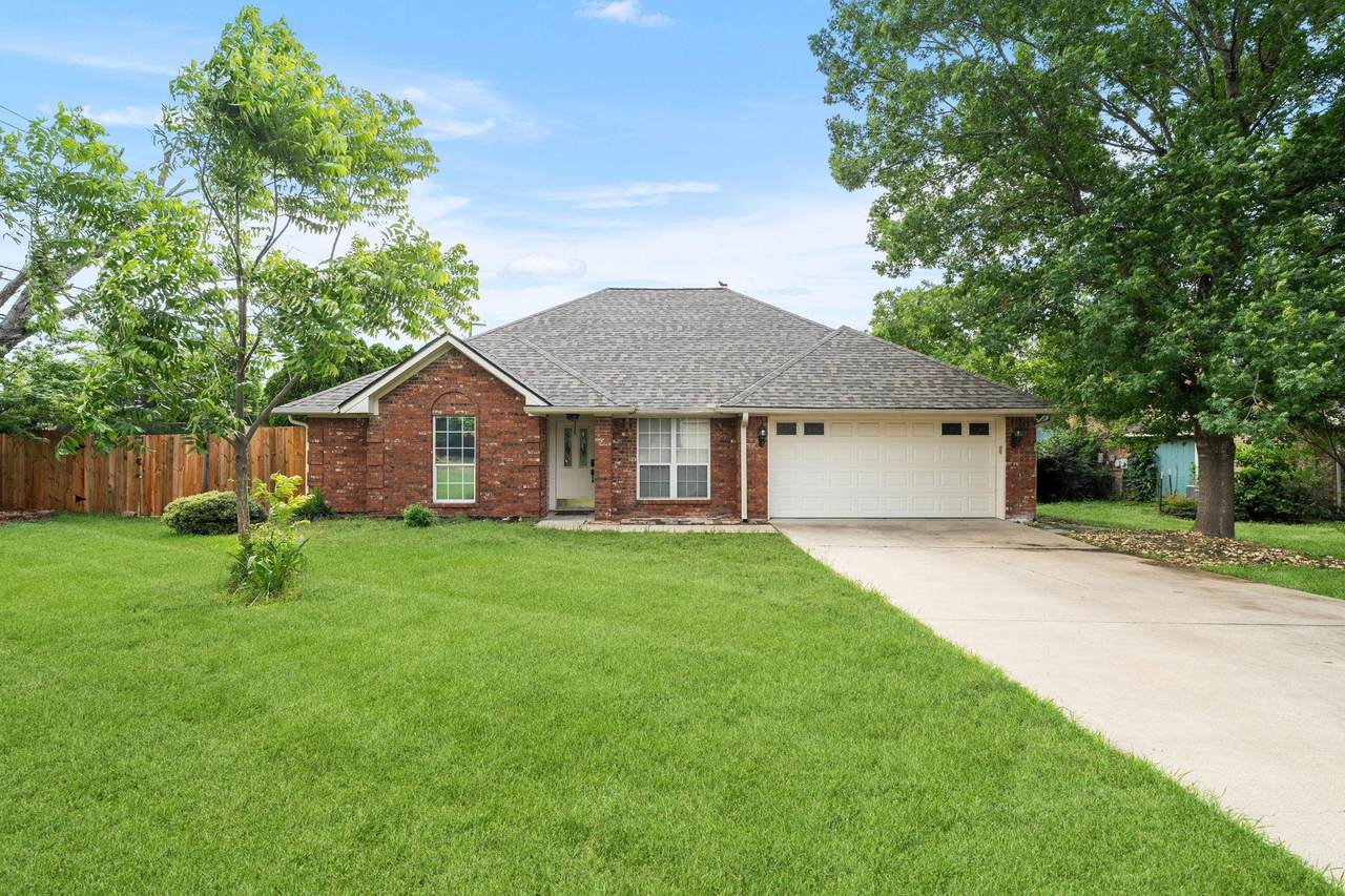 2808 Kneese Dr - Photo 1