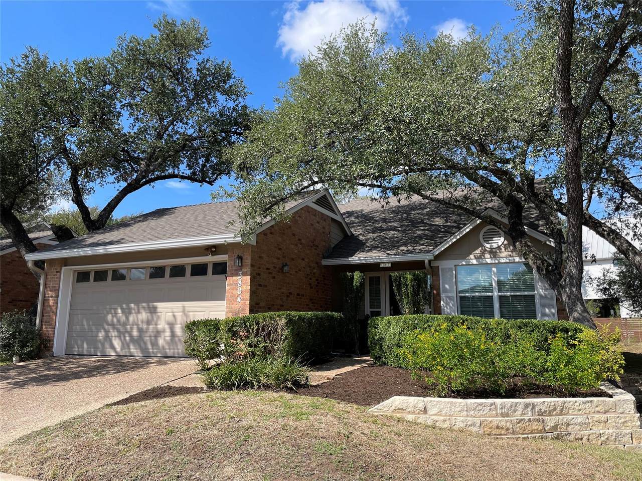 3804 Williamsburg Cir - Photo 1