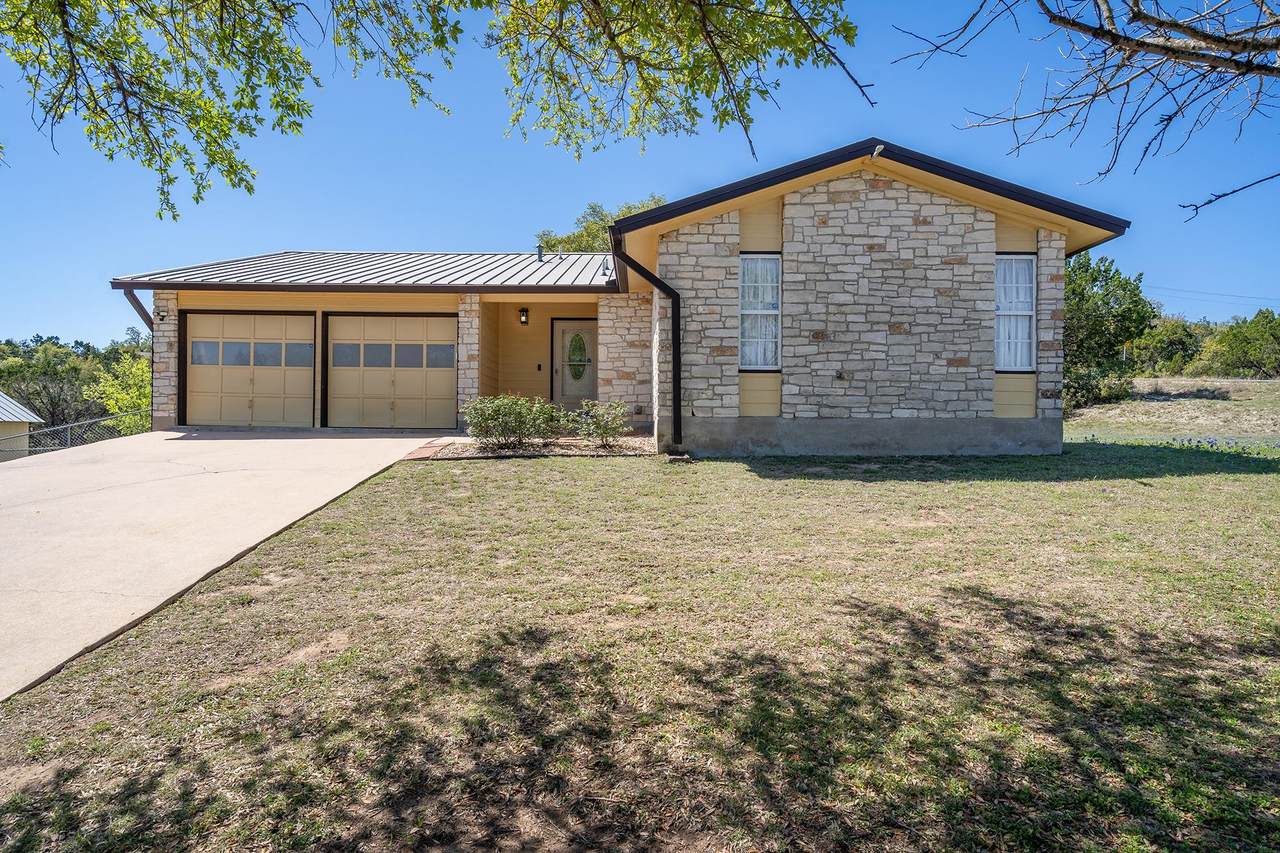 8207 Mescalero Dr - Photo 1
