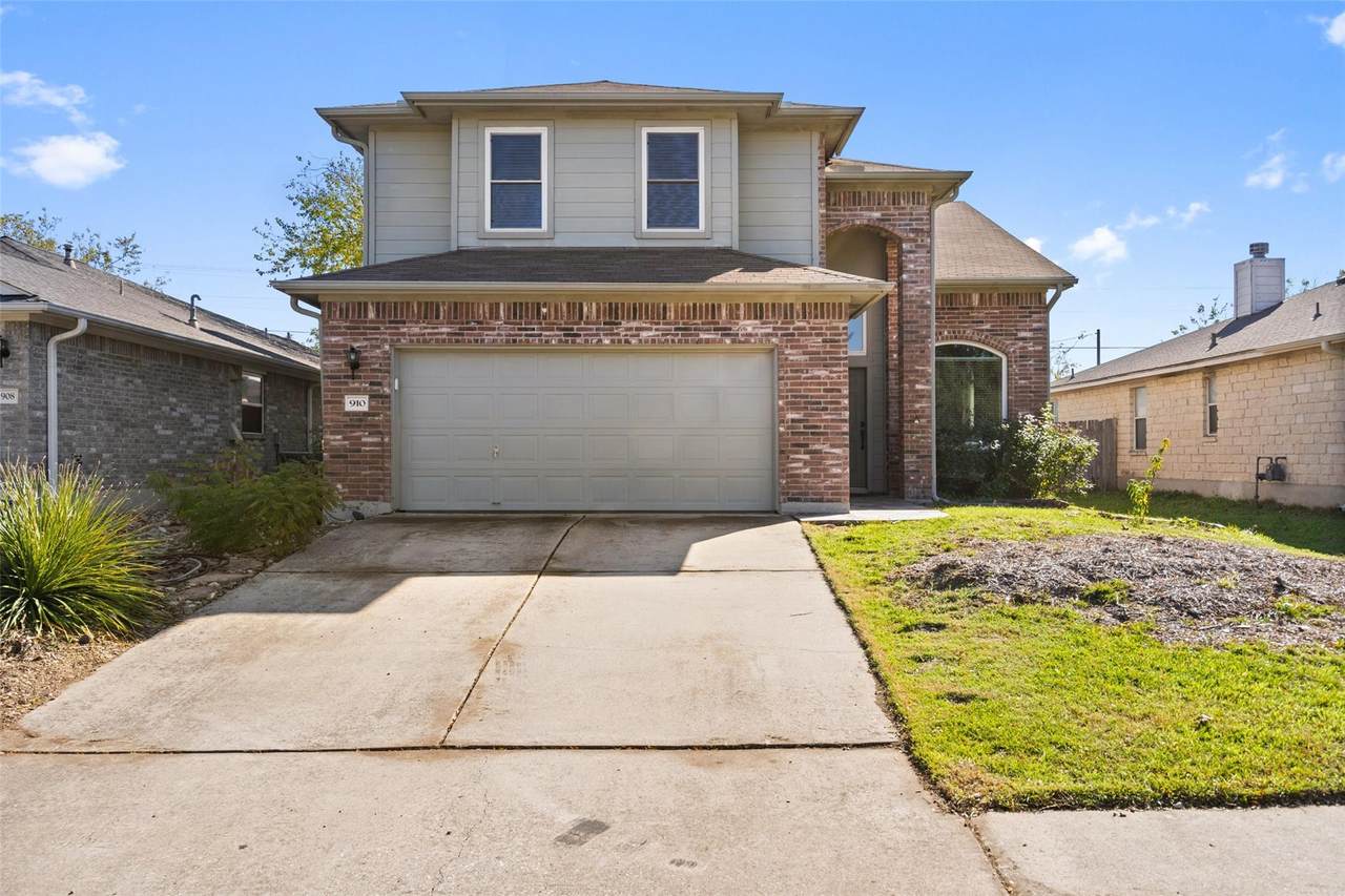 910 Cedar Crest Dr - Photo 1