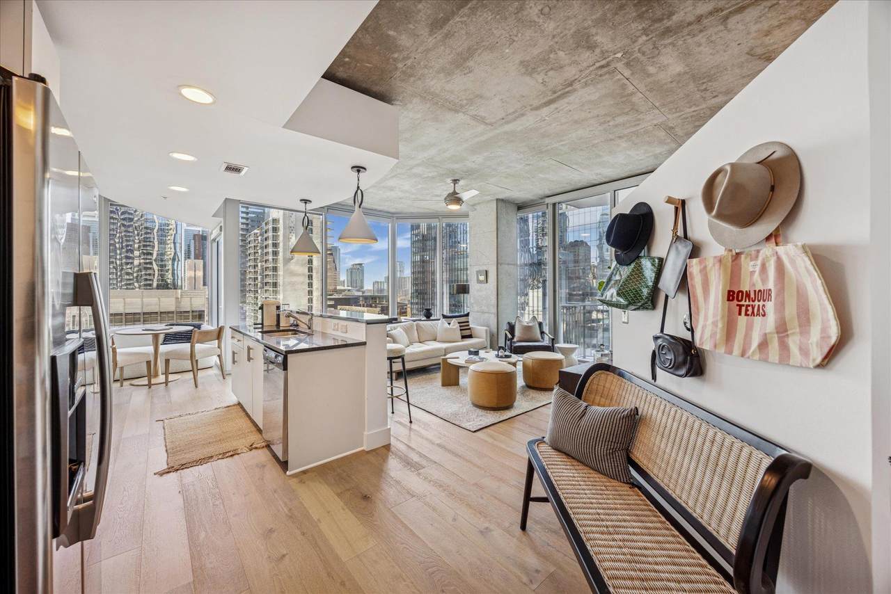 360 Nueces St - Photo 1