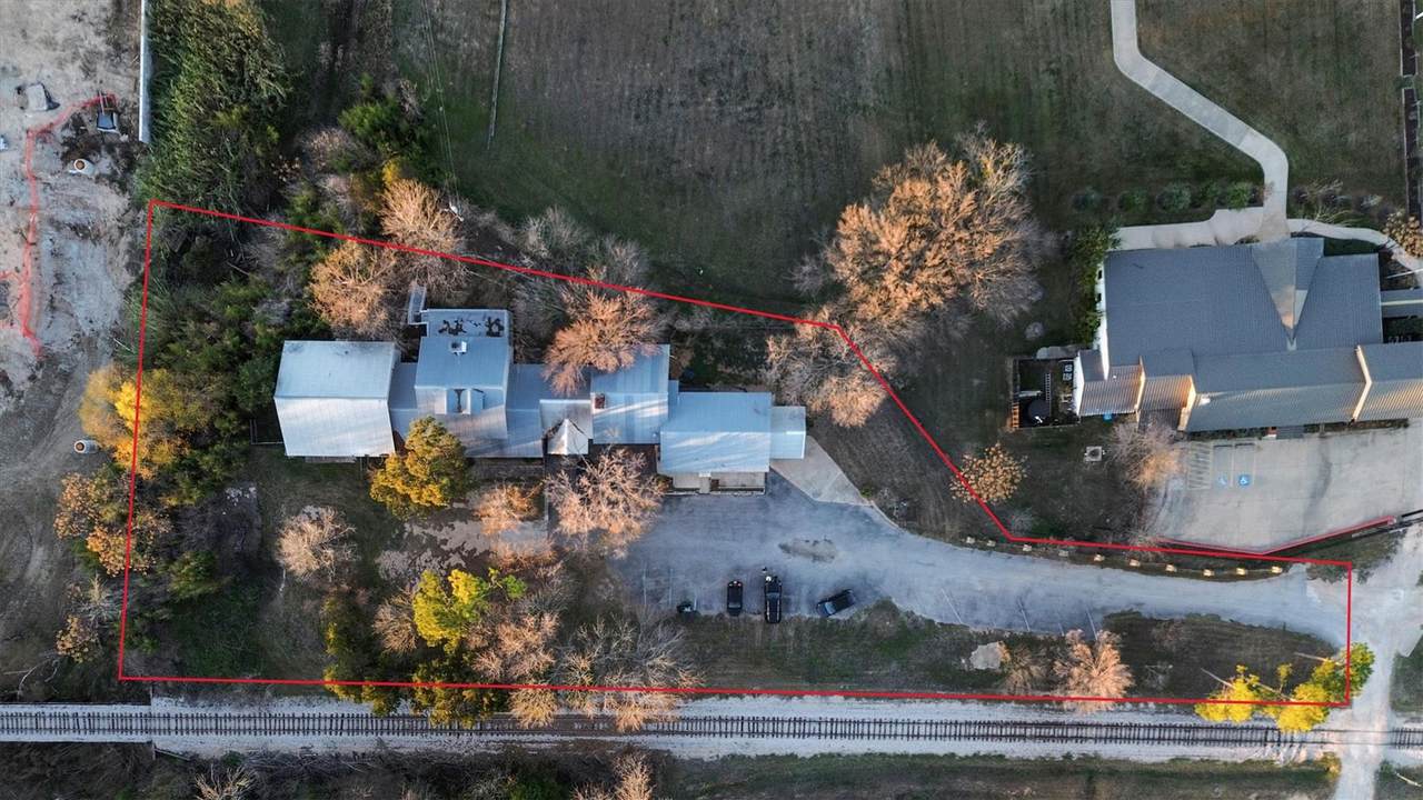 416 Depot St - Photo 1