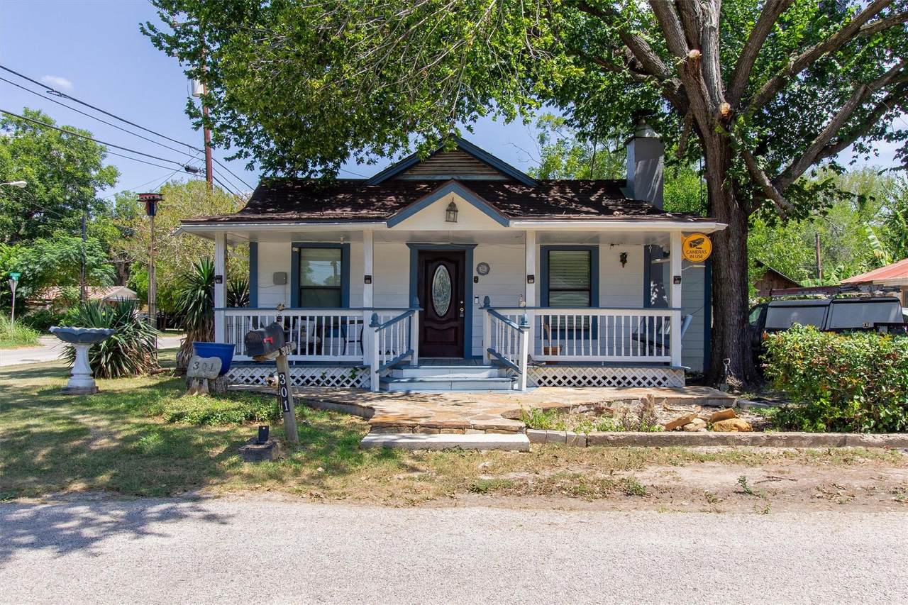 301 Holly Ave - Photo 1