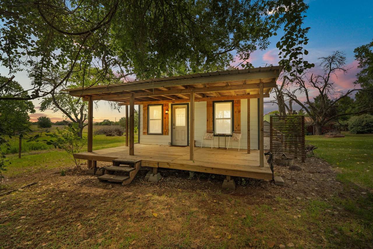 10843 Us Highway 90 - Photo 1