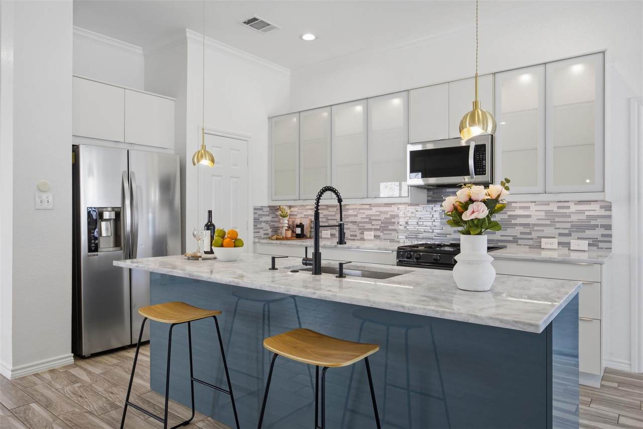 204 Newport Landing Pl - Photo 1