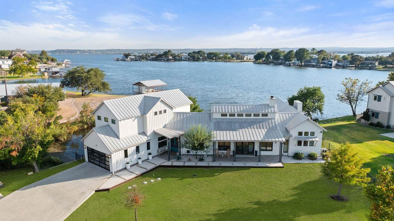 703 Woodland Hills Dr - Photo 1