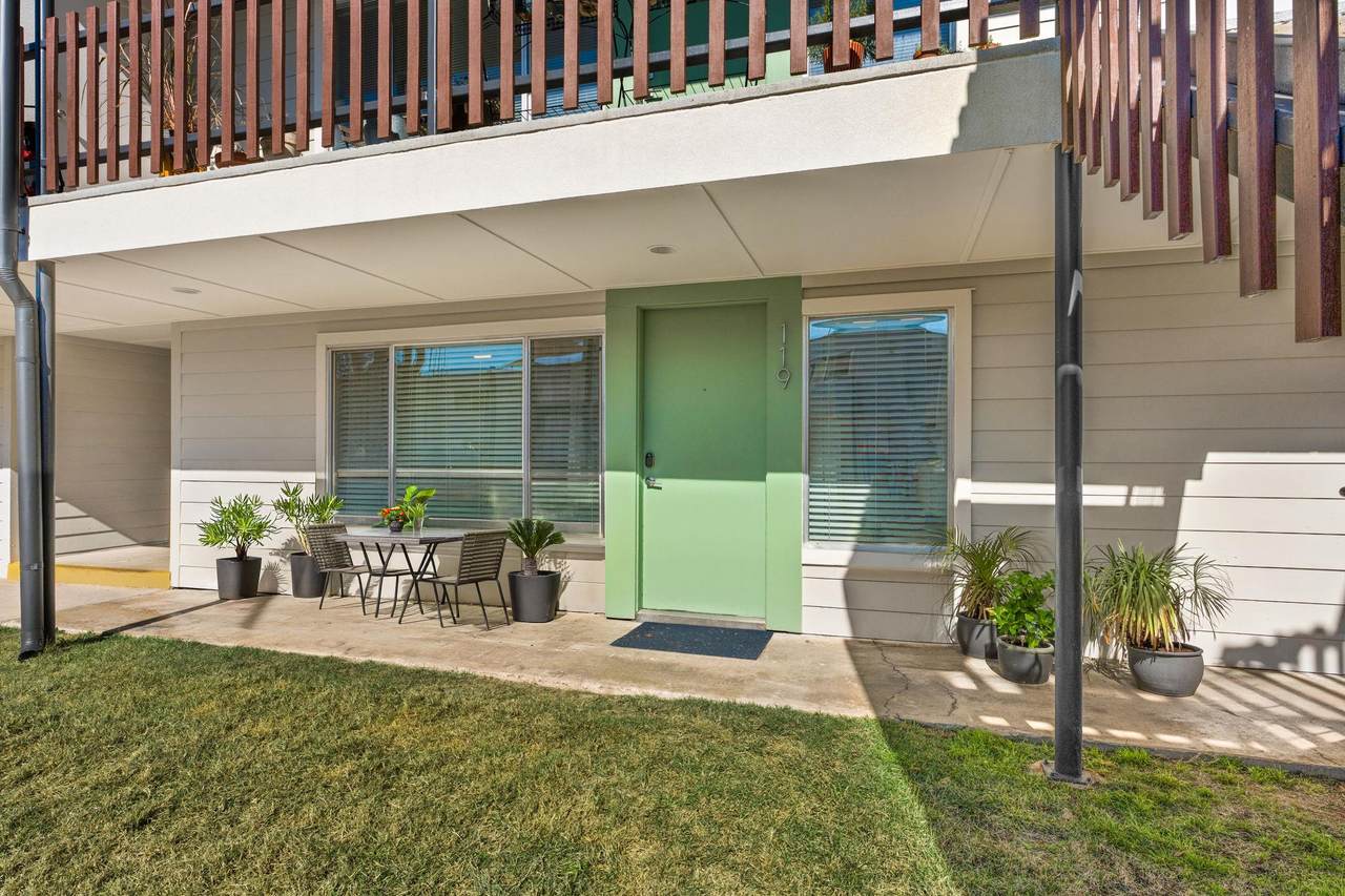 2200 Dickson Dr - Photo 1
