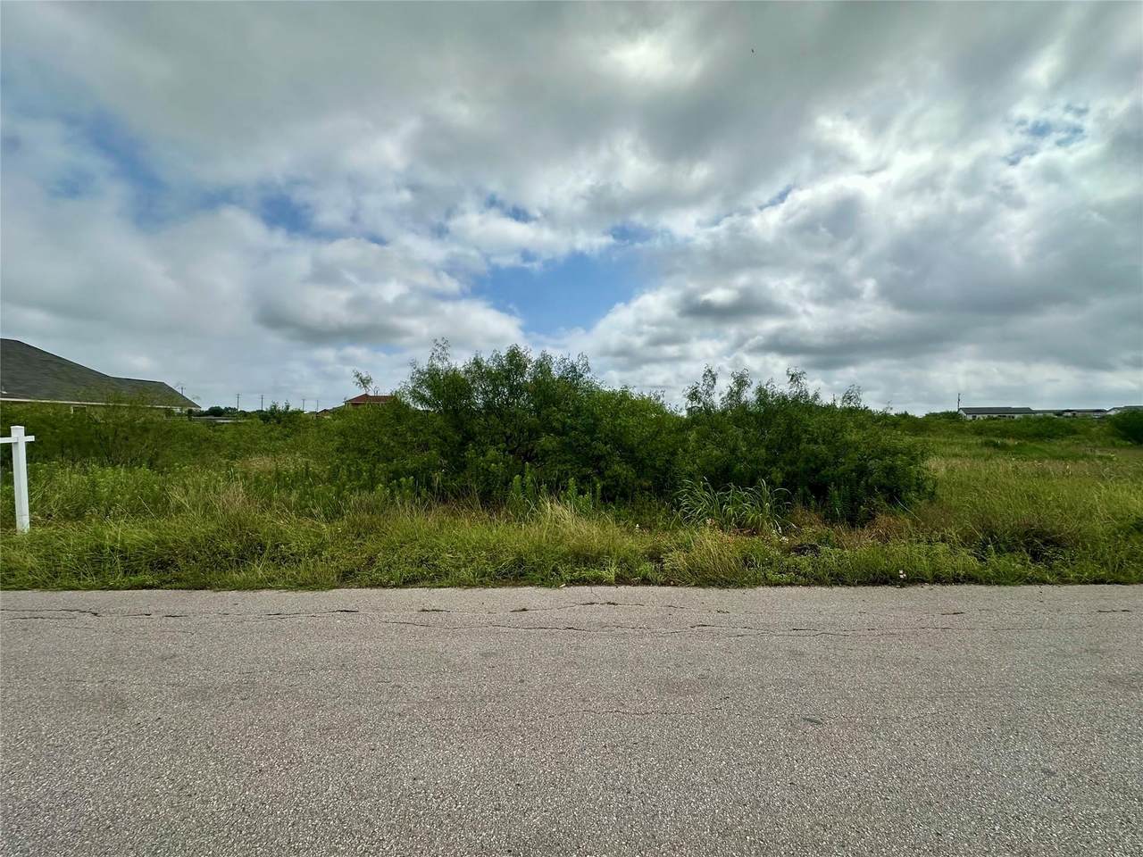 175 El Dorado Dr - Photo 1