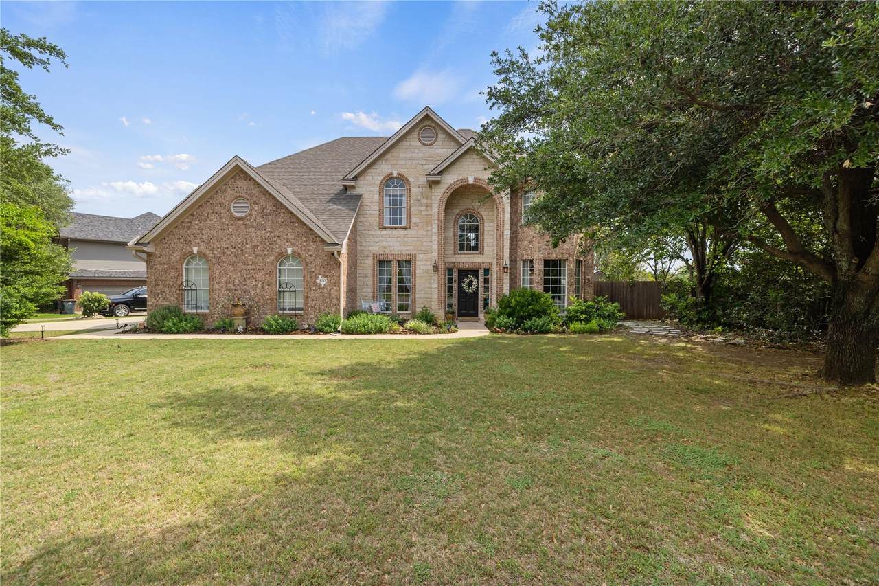 100 Ridge Cir - Photo 1