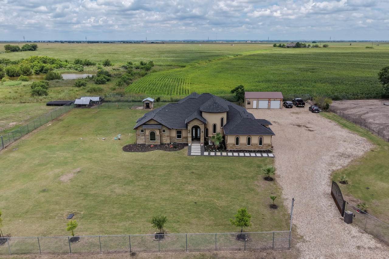 1001 County Road 394 - Photo 1