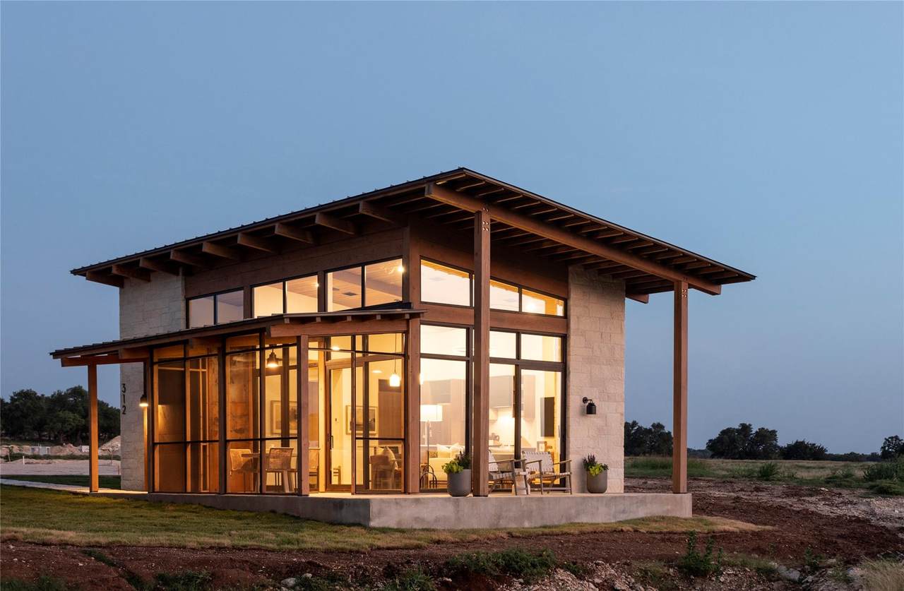 9361 Us Highway 290 - Photo 1