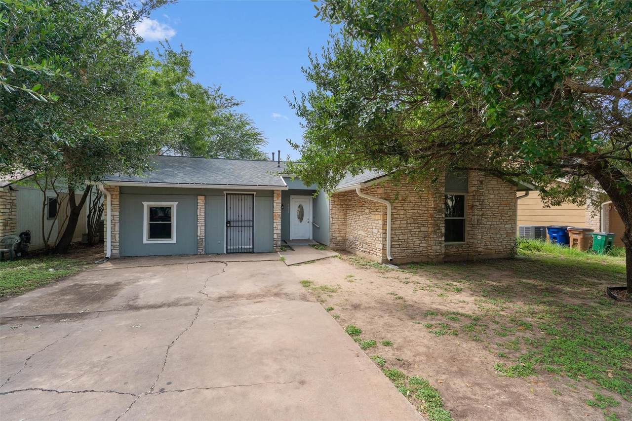 4809 Bayside Dr - Photo 1