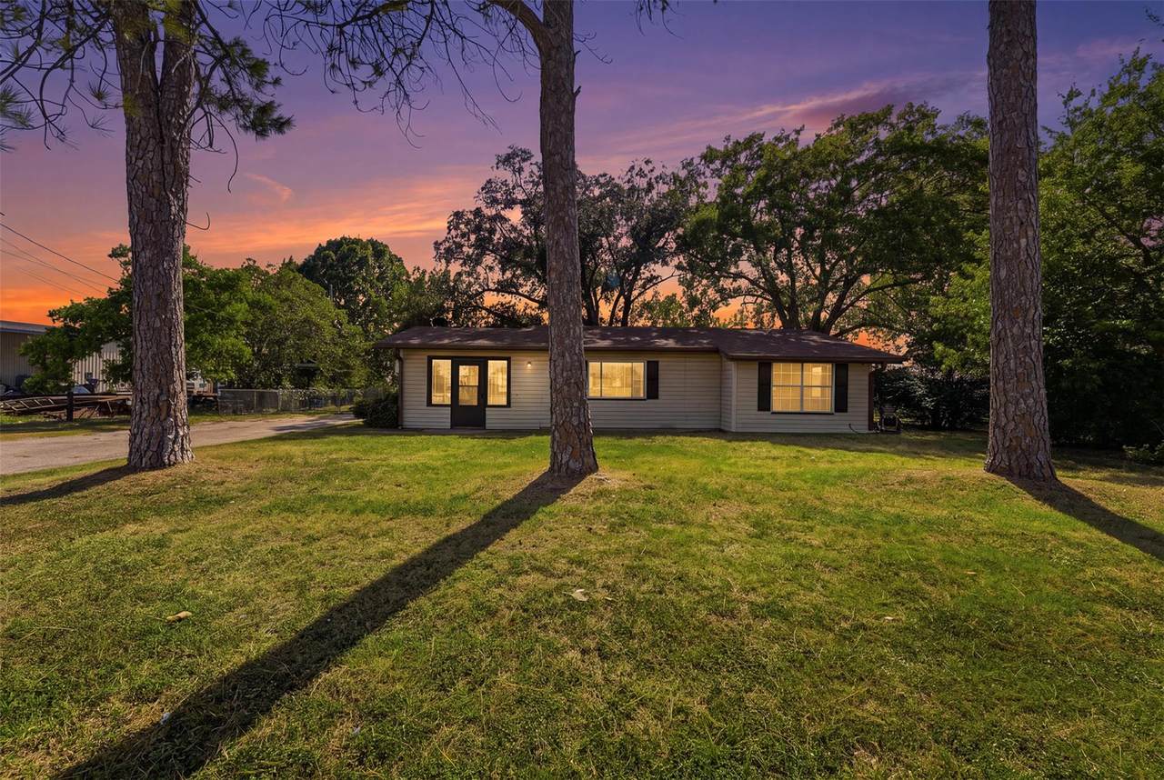 1603 Seydler St - Photo 1