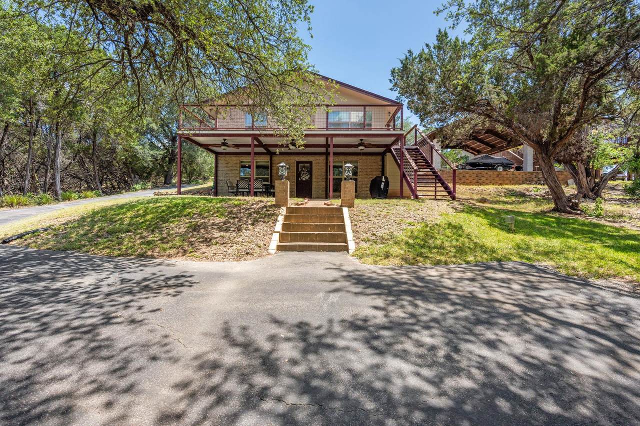 1105 Edgewater Dr - Photo 1