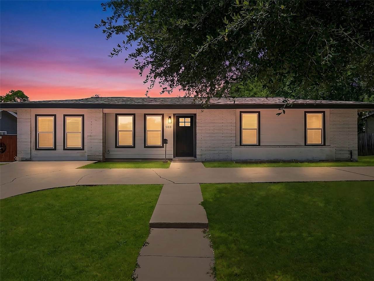 503 Pickwell Dr - Photo 1