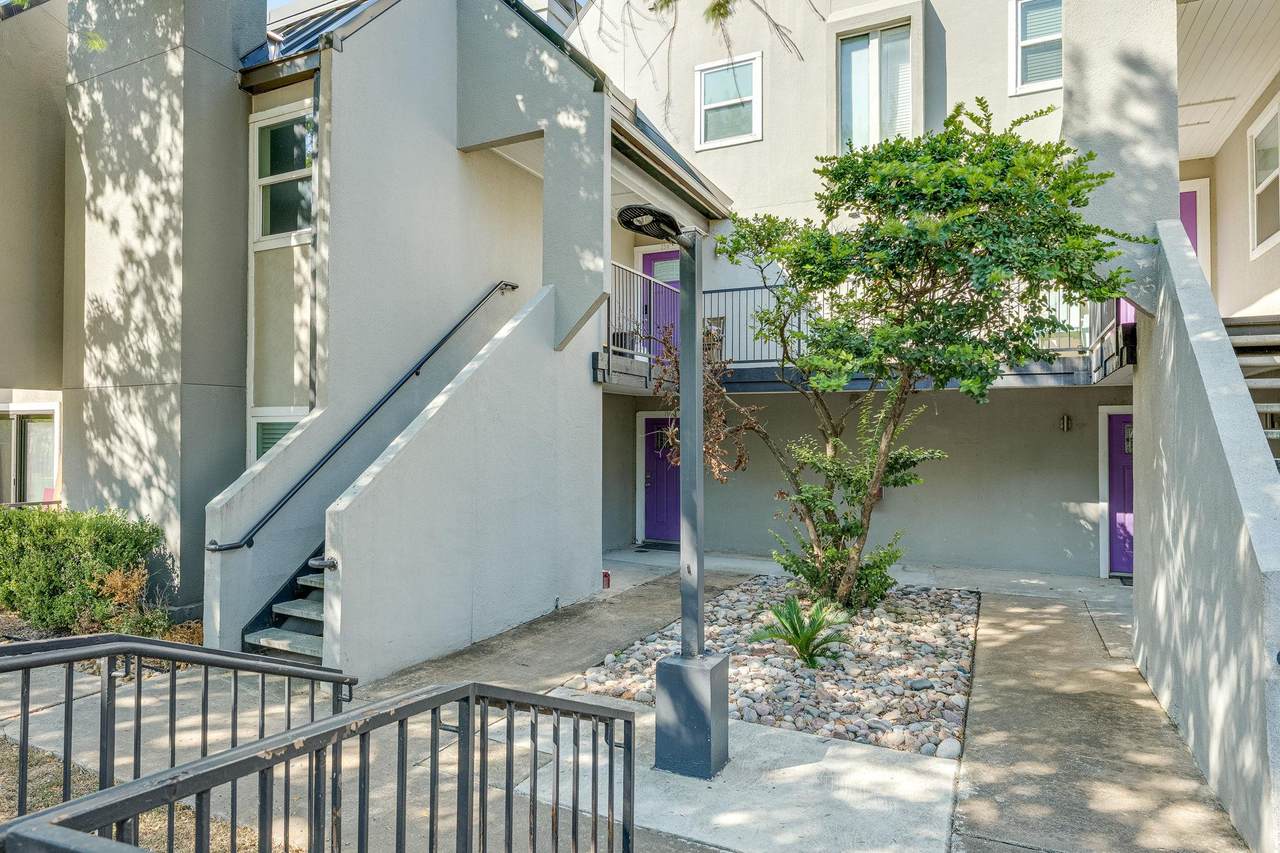 935 La Posada Dr - Photo 1