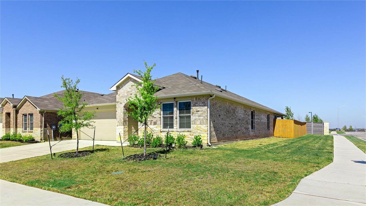 https://bt-photos.global.ssl.fastly.net/austin/1280_boomver_1_6655232-2.jpg