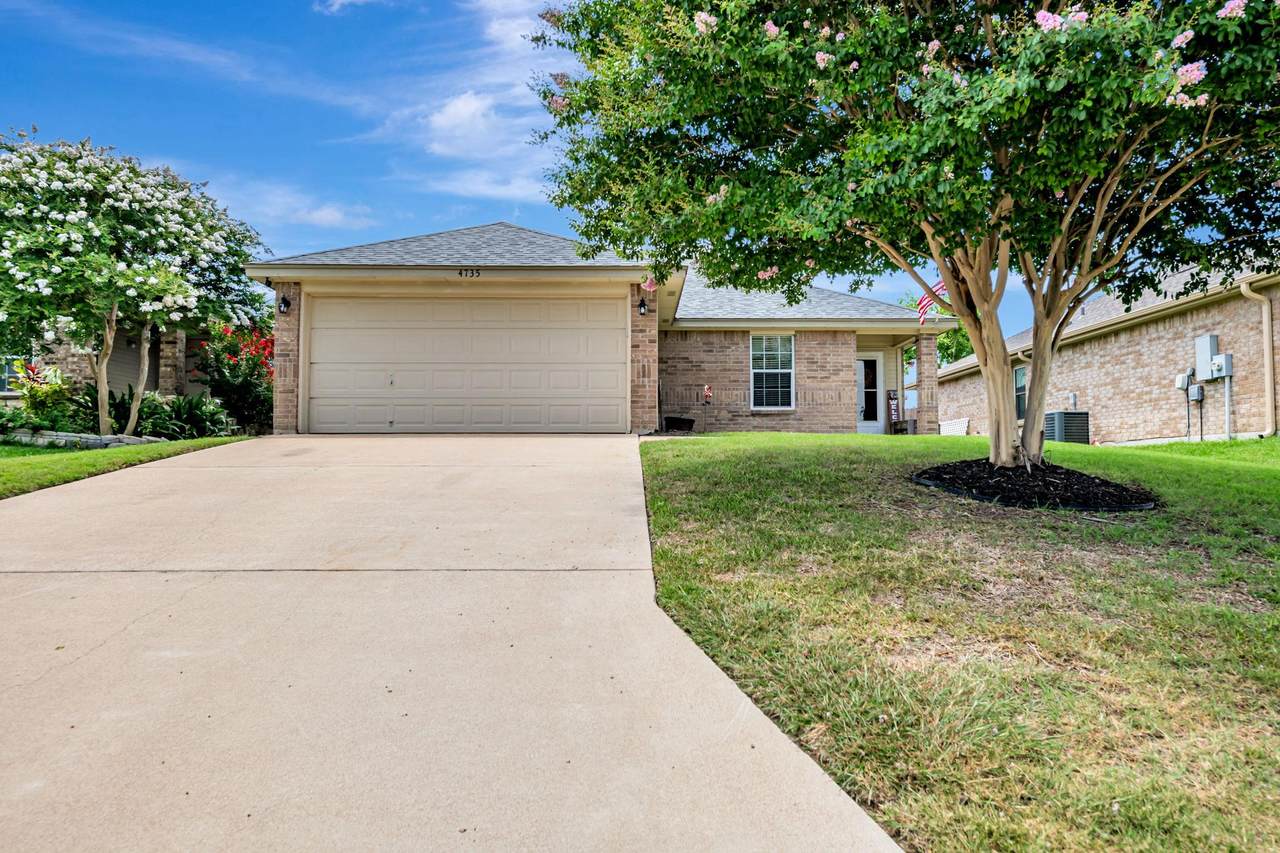 4735 Stonehaven Dr - Photo 1