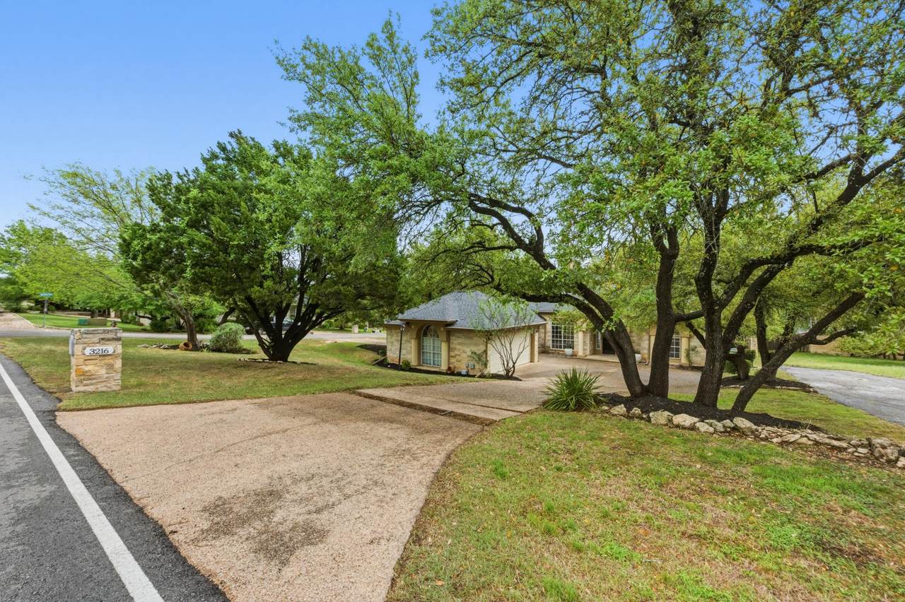 https://bt-photos.global.ssl.fastly.net/austin/1280_boomver_1_6658905-2.jpg