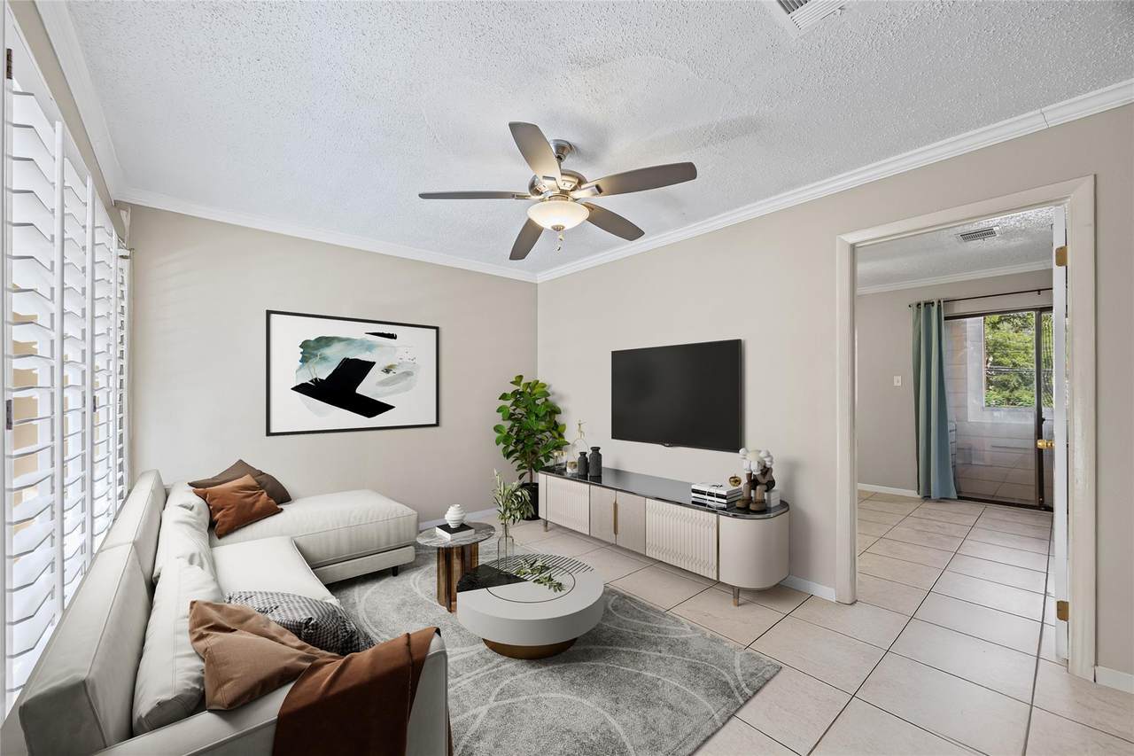 2510 San Gabriel St - Photo 1