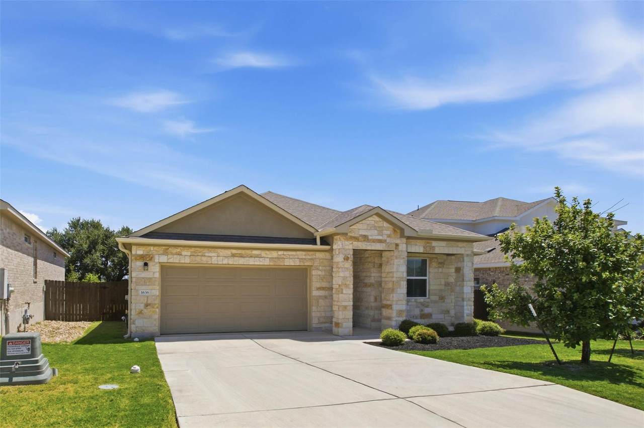 1636 Flying Horseshoe Bnd - Photo 1