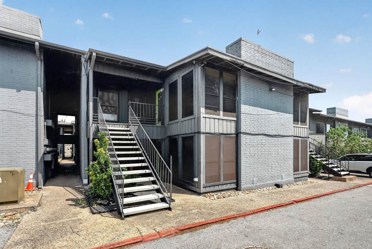 909 Reinli St - Photo 1