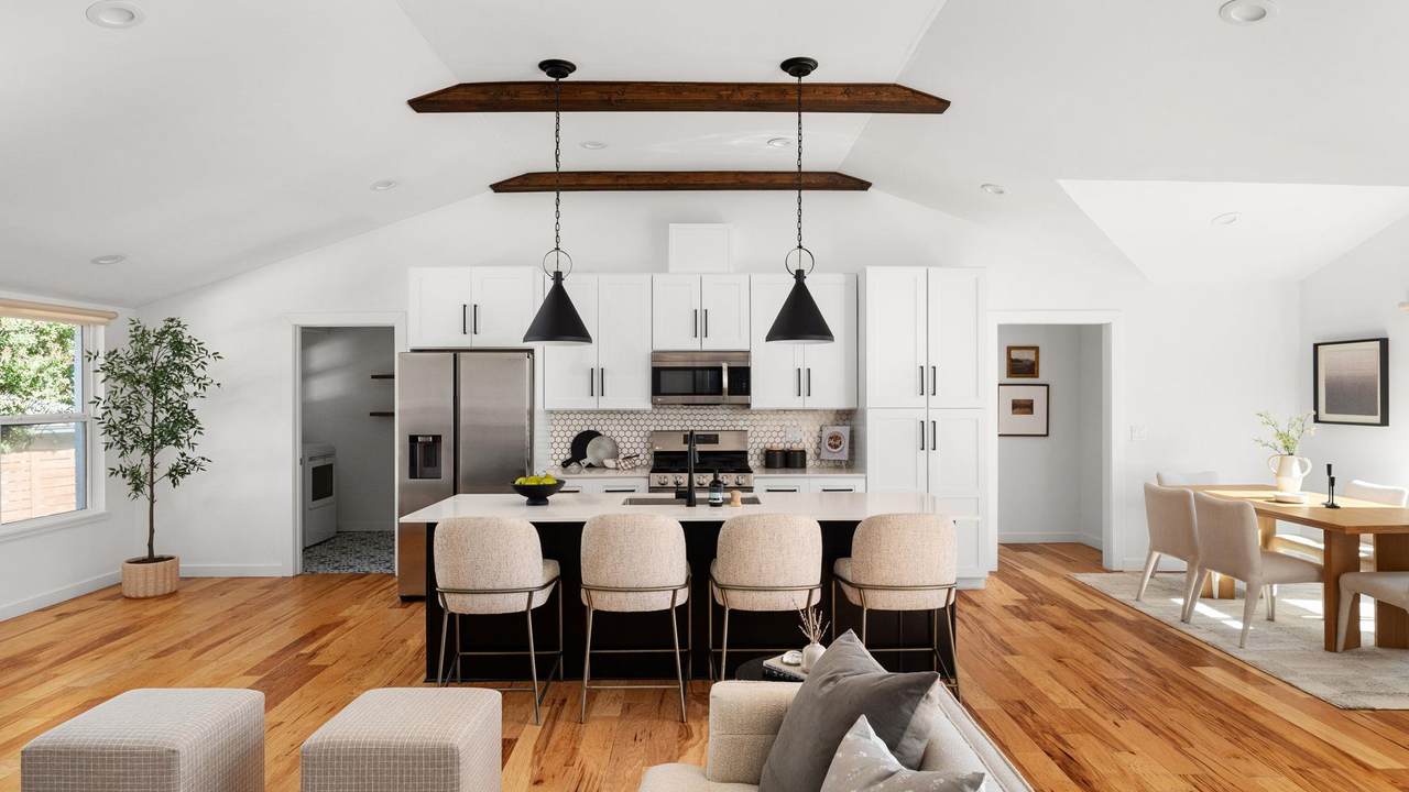 3500 Santa Monica Dr - Photo 1