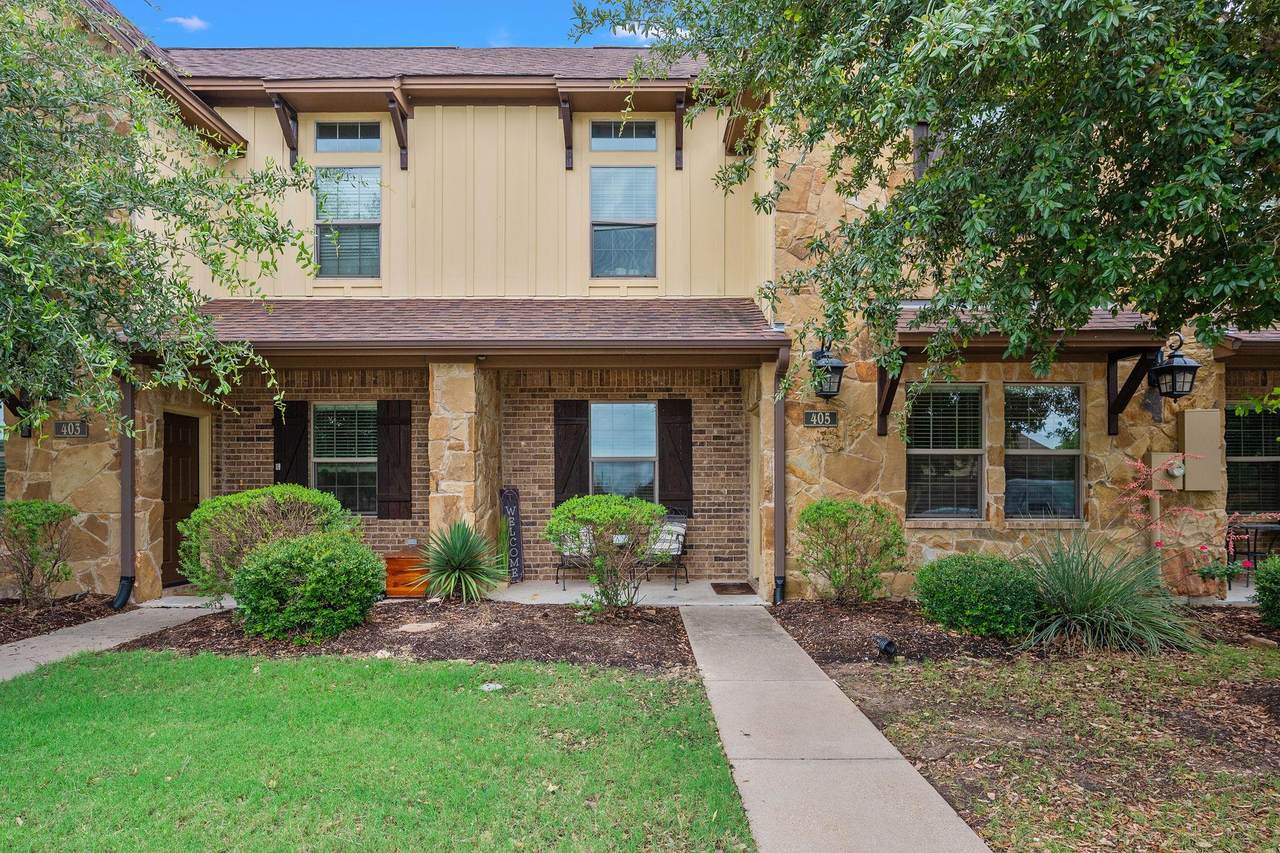 405 Momma Bear Dr - Photo 1
