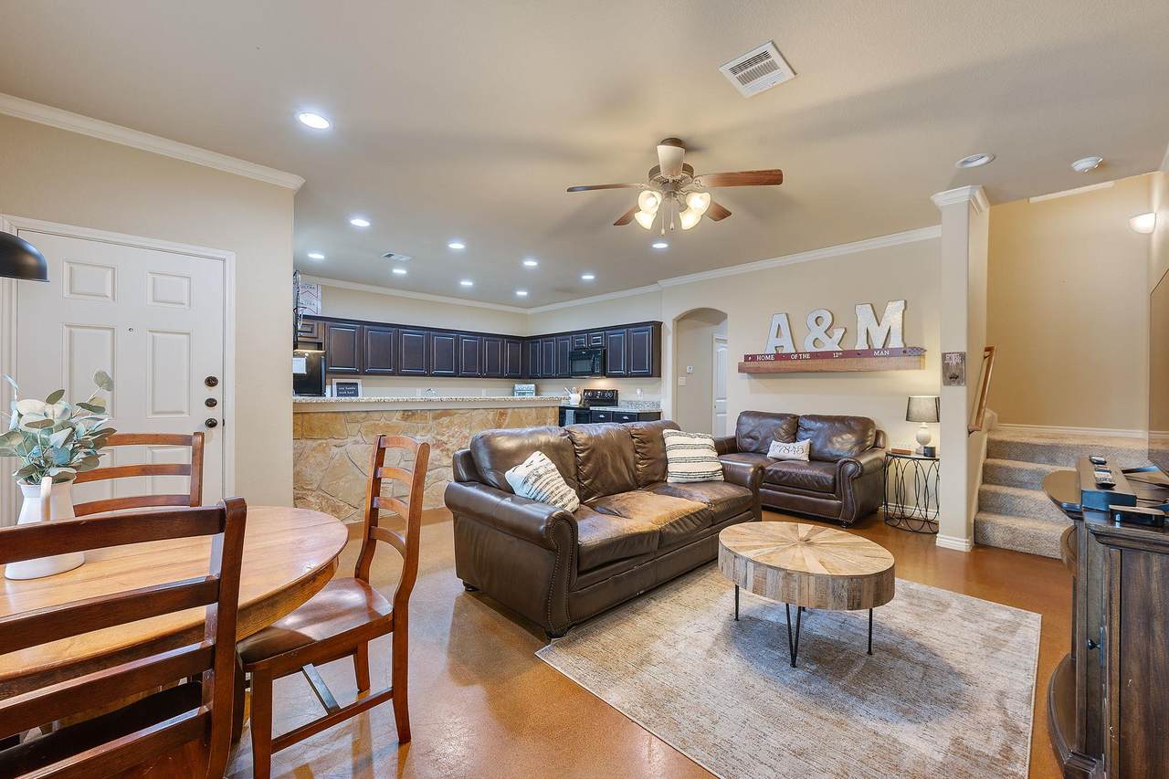 https://bt-photos.global.ssl.fastly.net/austin/1280_boomver_1_6719837-2.jpg
