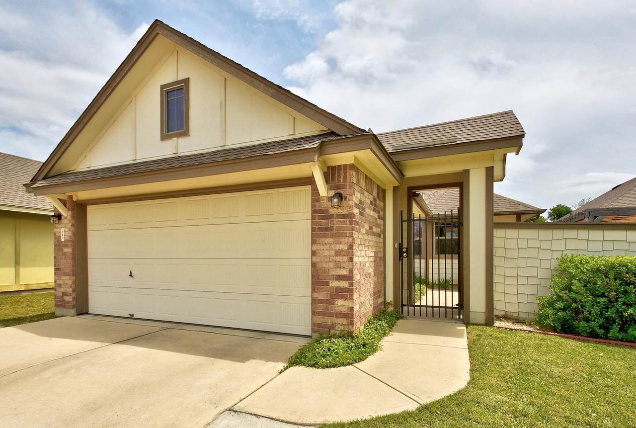 202 Silo St - Photo 1