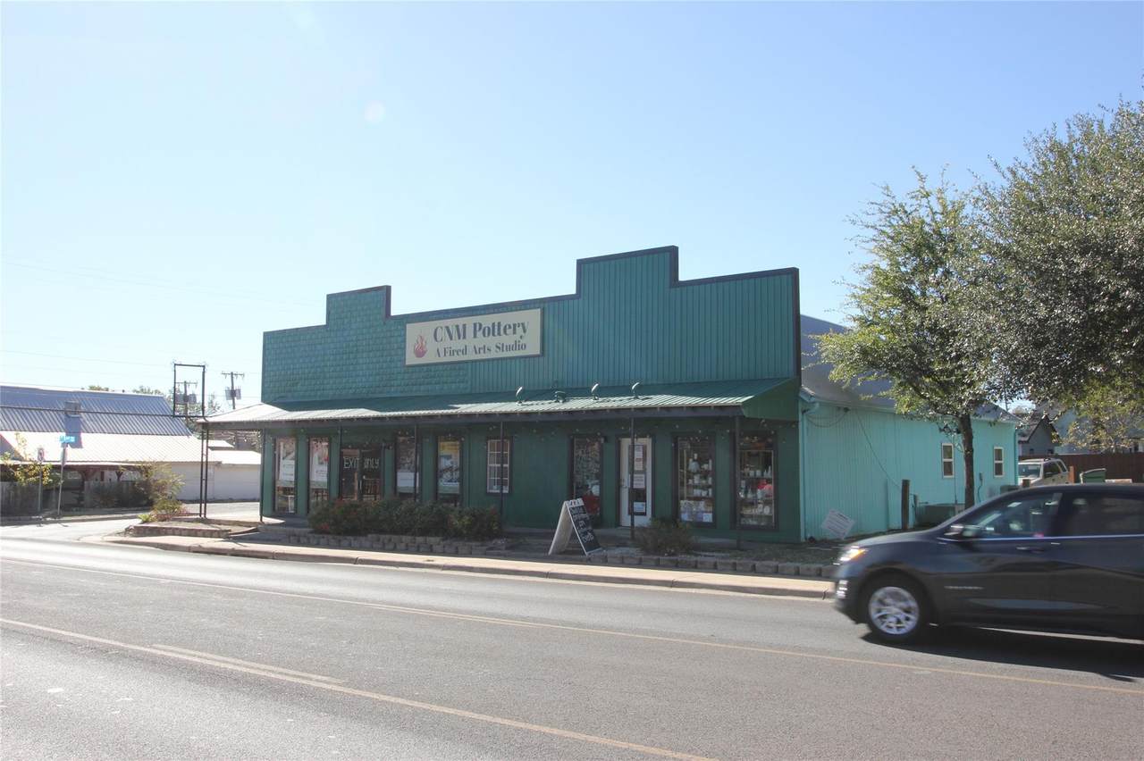 101 Pecan St - Photo 1