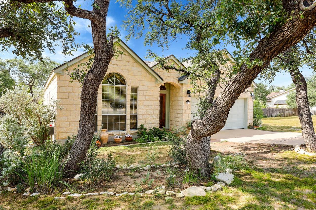 21520 Paine Ave - Photo 1