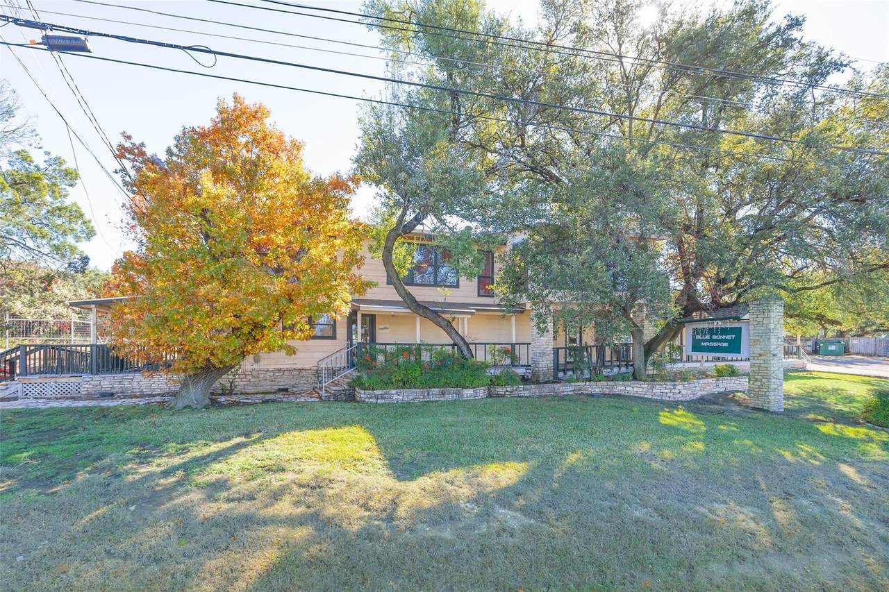 801 Ranch Road 620 - Photo 1