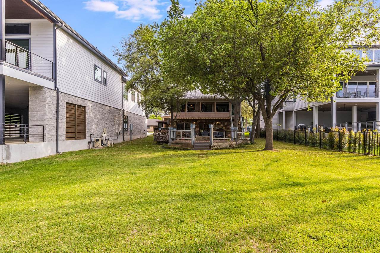 320 Harris Loop - Photo 1