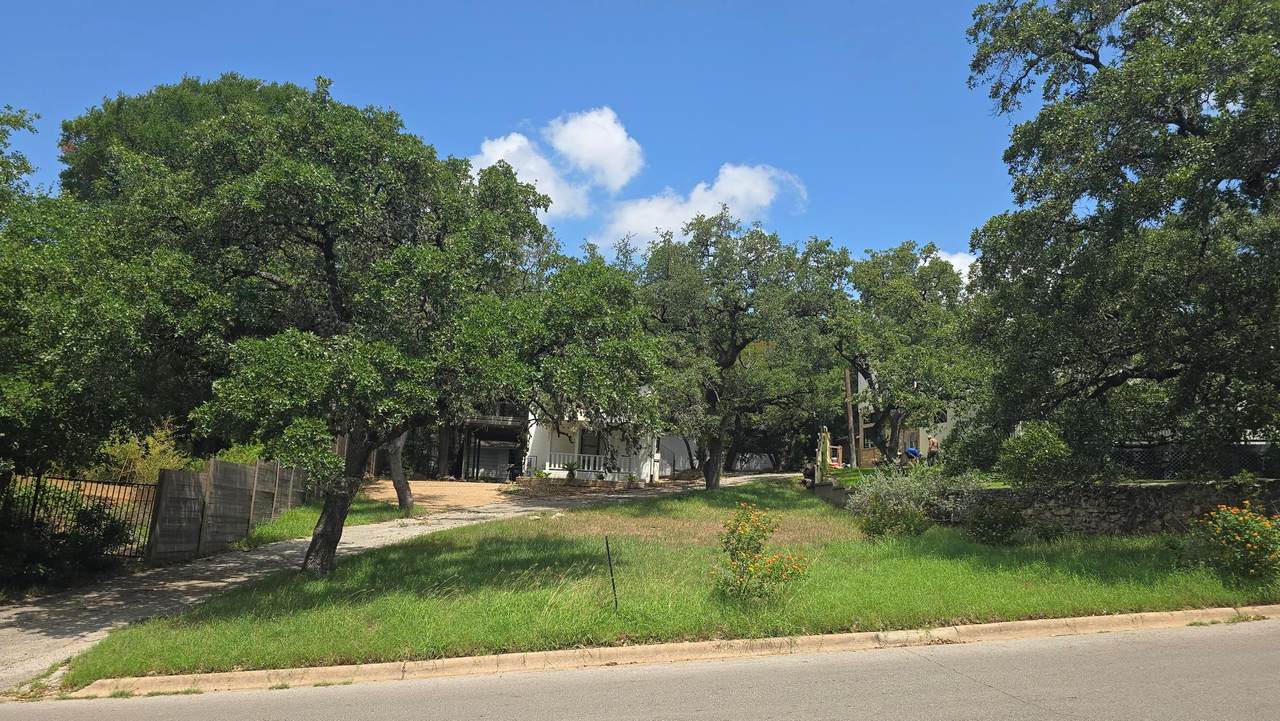 850 Forest View Dr - Photo 1