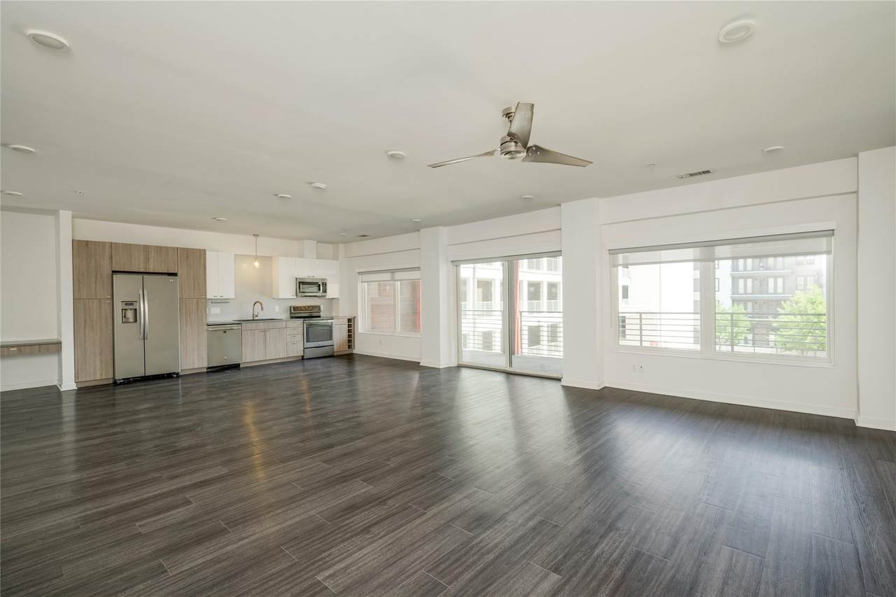 4361 Congress Ave - Photo 1