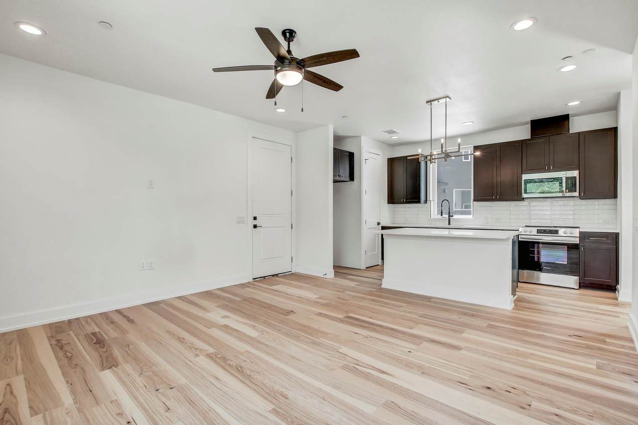 4127 12th St - Photo 1