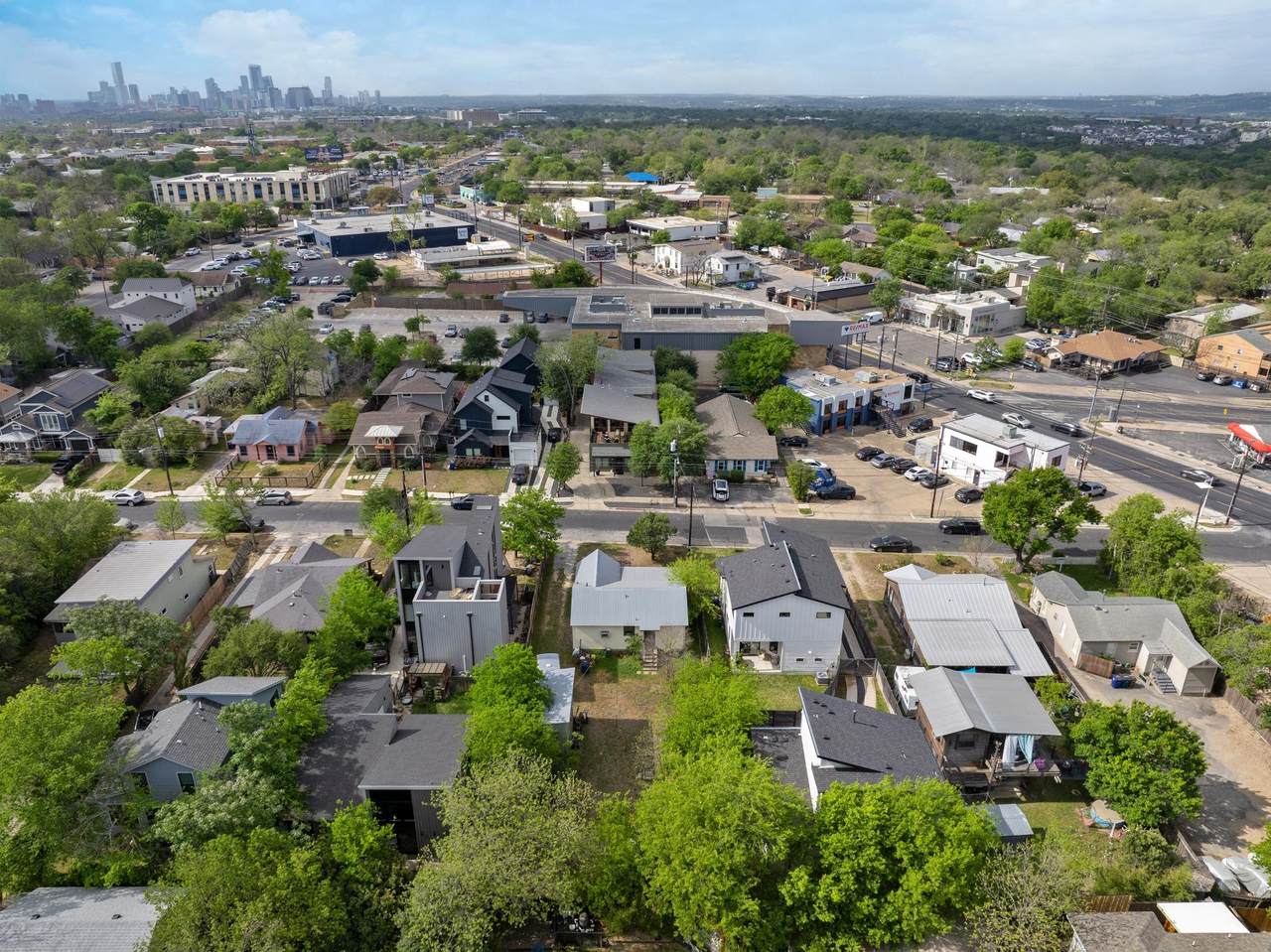 https://bt-photos.global.ssl.fastly.net/austin/1280_boomver_1_6830922-2.jpg