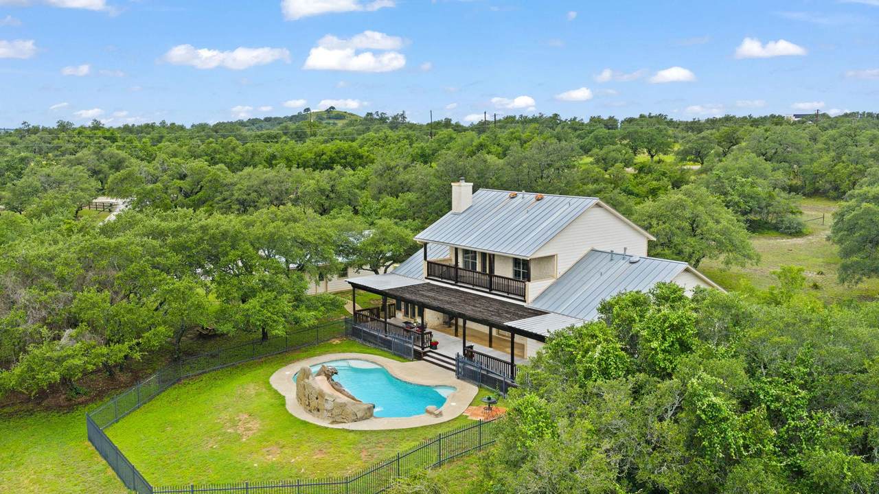271 Summit Dr - Photo 1